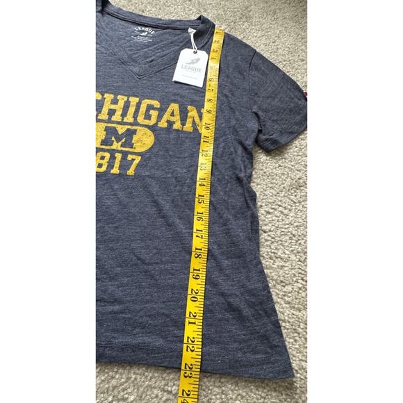 League Collegiate Wear Heathered Navy Michigan Wolverines 1817 Women’s Small New - Picture 11 of 11